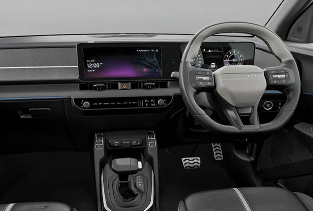 Kia Carens (2026) exterior view