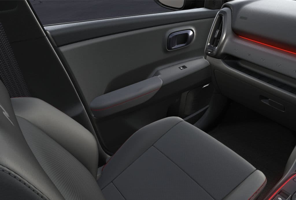 Hyundai Venue (2025) exterior view