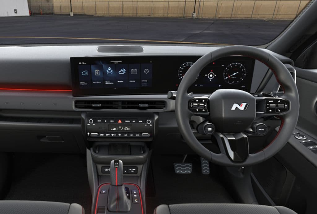 Hyundai Venue (2025) exterior view