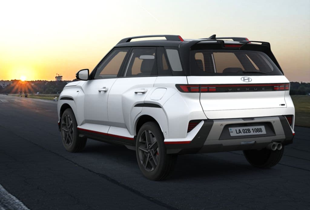 Hyundai Venue (2025) exterior view